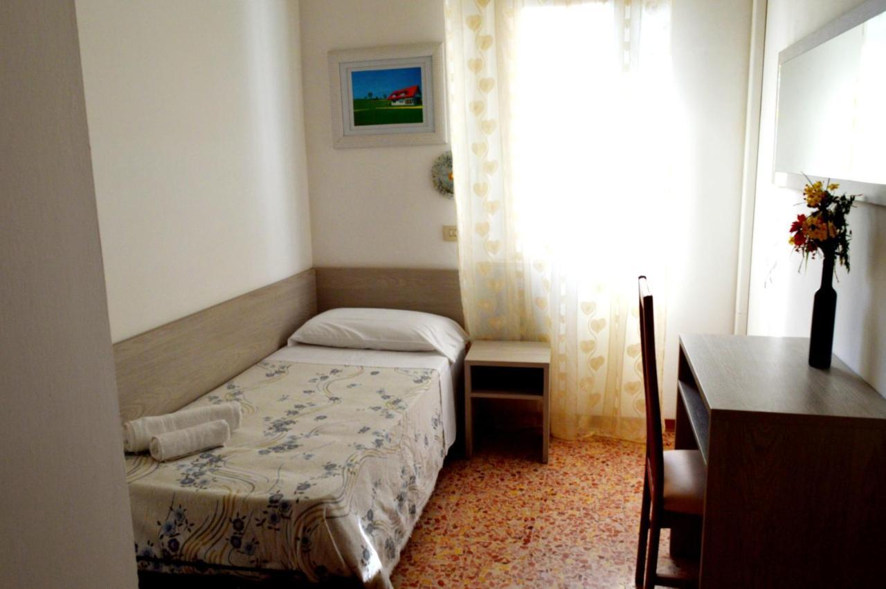 Hotel Cirene Rimini Eksteriør billede